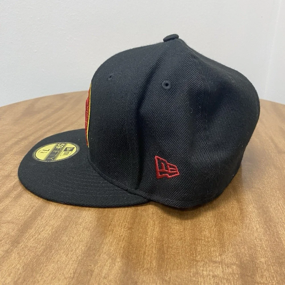New‎ Era Boston Celtics Retro Logo NBA Black/Burgundy UV 59Fifty Fitted 7 1/8